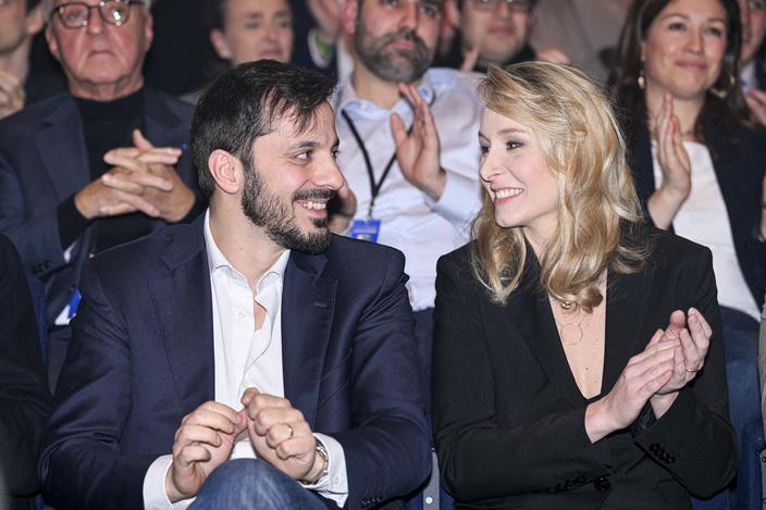 PHOTO - Marion Maréchal et Vincenzo Sofo amoureux : rare apparition à deux pour un grand jour