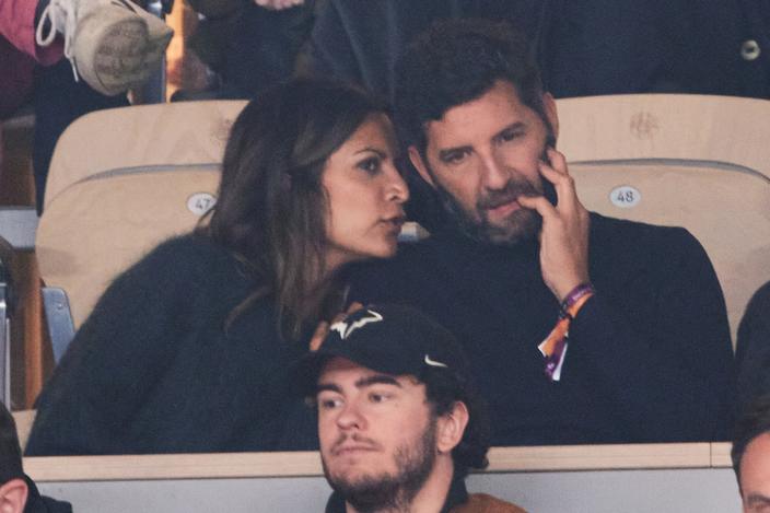 PHOTOS - Aurélie Casse avec son compagnon à Roland-Garros : tendresse et  confidences en tribune