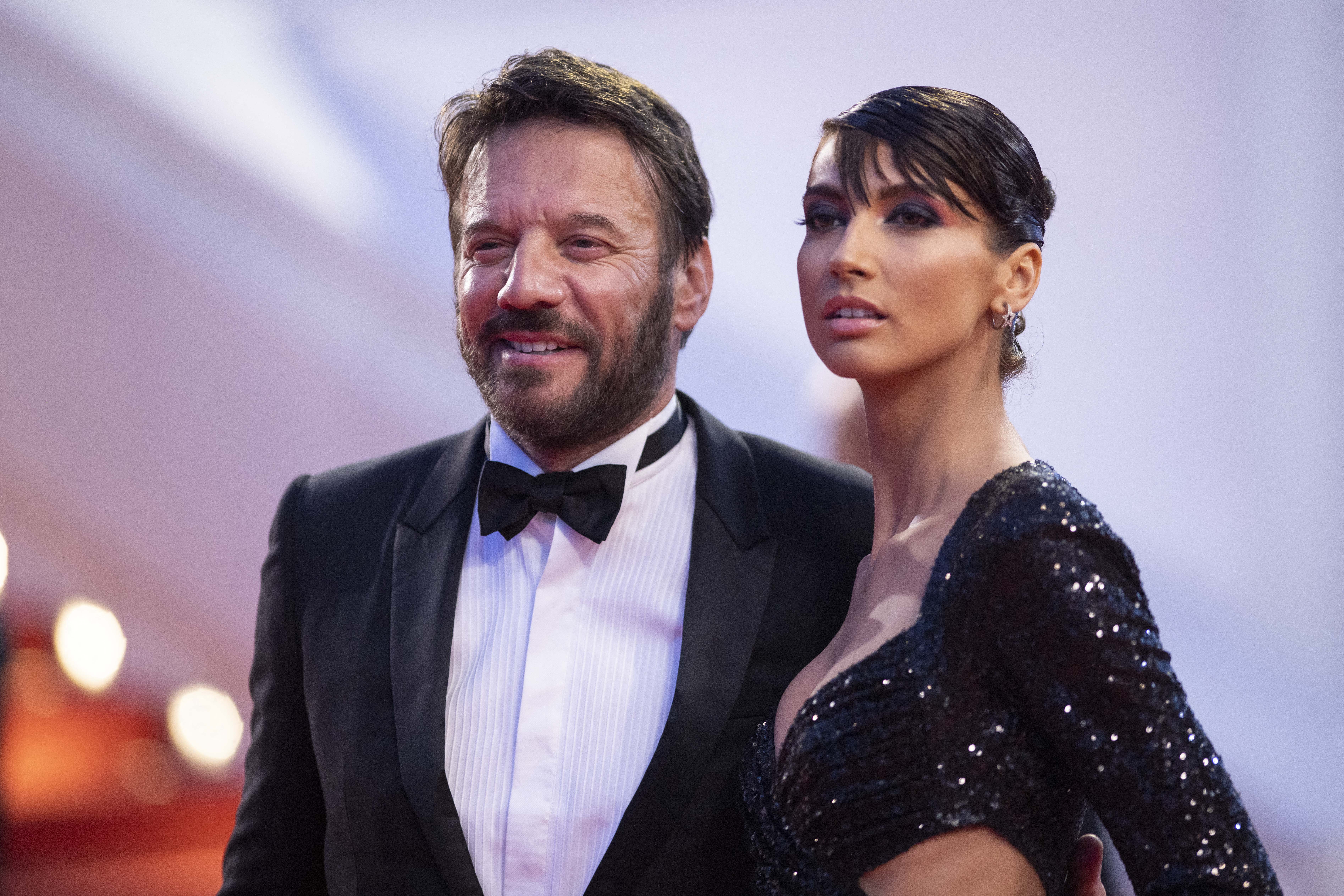 “Voilà c’est fini…” : Samuel Le Bihan annonce sa rupture avec Stefania  Cristian dans un message très élégant