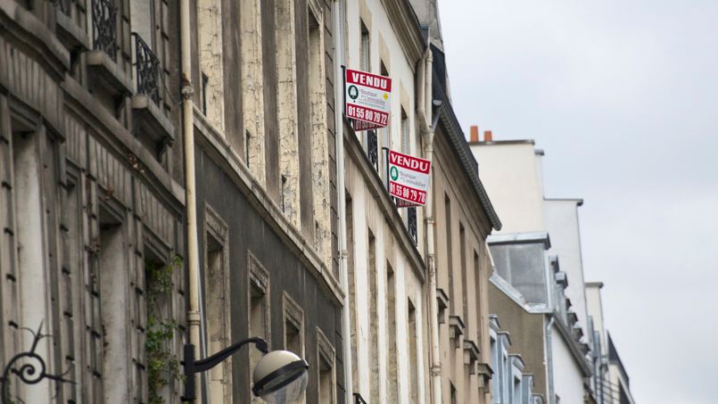 Après avoir reculé de 1,9 % l’année dernière, les prix de l’immobilier ne devraient pas baisser de plus de 3 % en France selon la Fnaim.