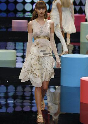 Robe Vintage Marithé François Girbaud à Volants - Taille 40, Coton/polyester, Couleur Kaki Beige, Occasion Très Bon état