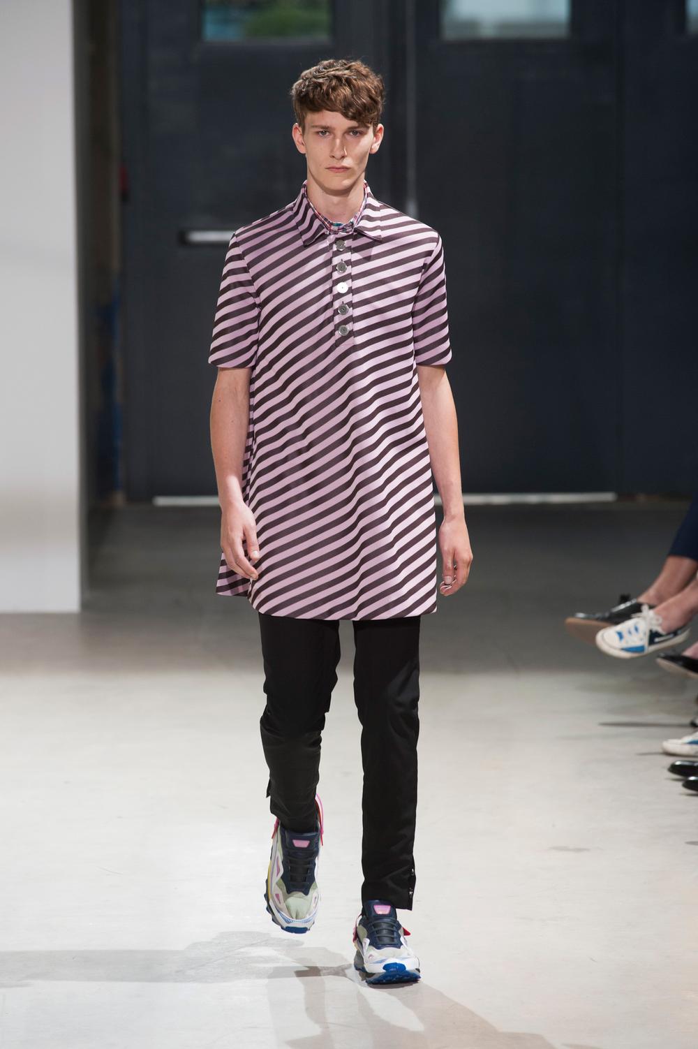Chemise Vintage Raf Simons Collection Printemps/Été 2003 - Taille 52, Imprimé Graphique, Occasion Parfaite