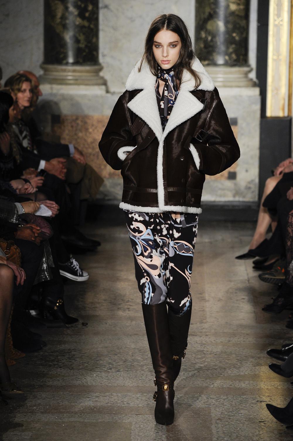Haut à Manches Longues à Imprimé Fleuri Emilio Pucci - Taille M - Neuf Sans étiquettes