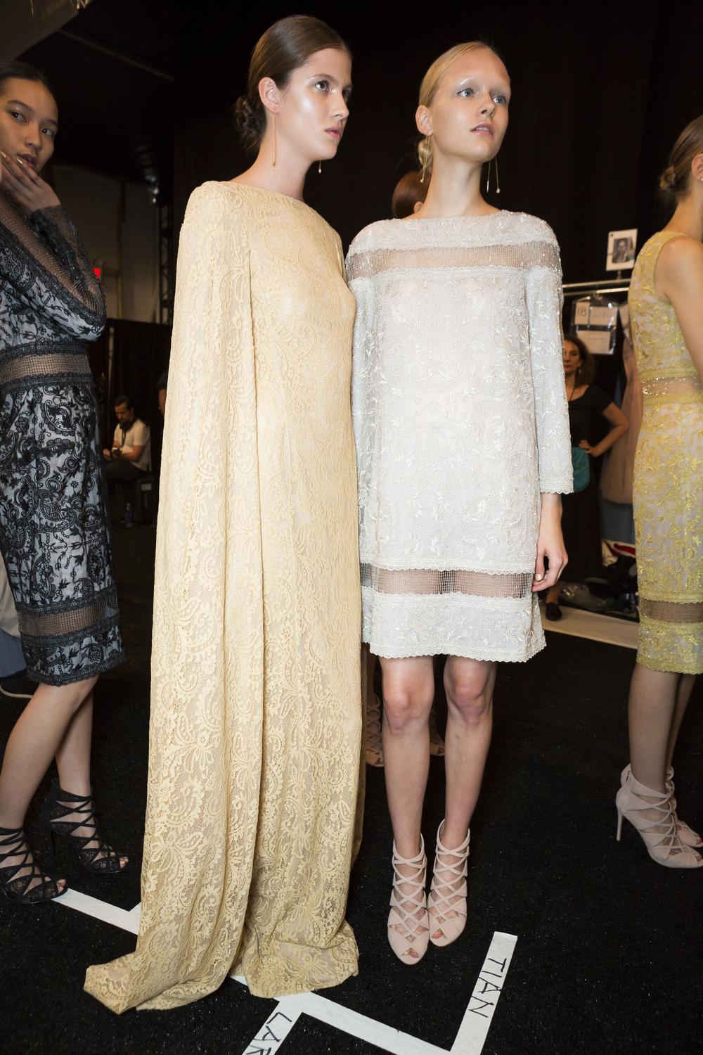 Robe D'été En Soie 100% - Tadashi Shoji - Taille 6 - Beige Clair/crème - Dos Nu Sans Manches