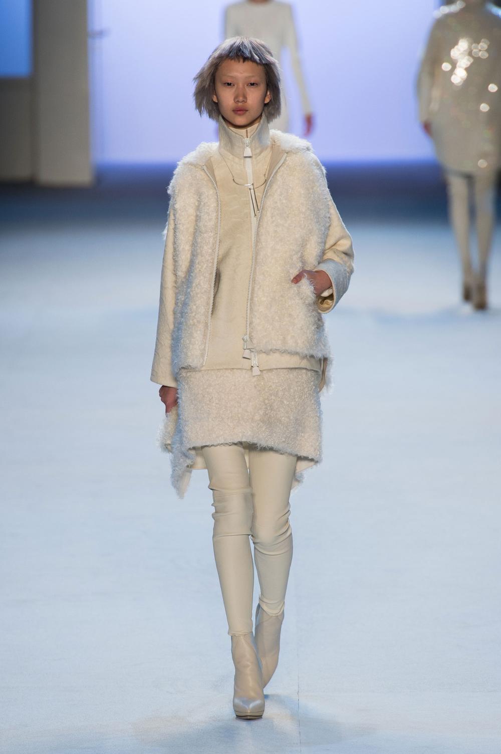 Défilé Akris Automne-hiver 2015-2016 Prêt-à-porter
