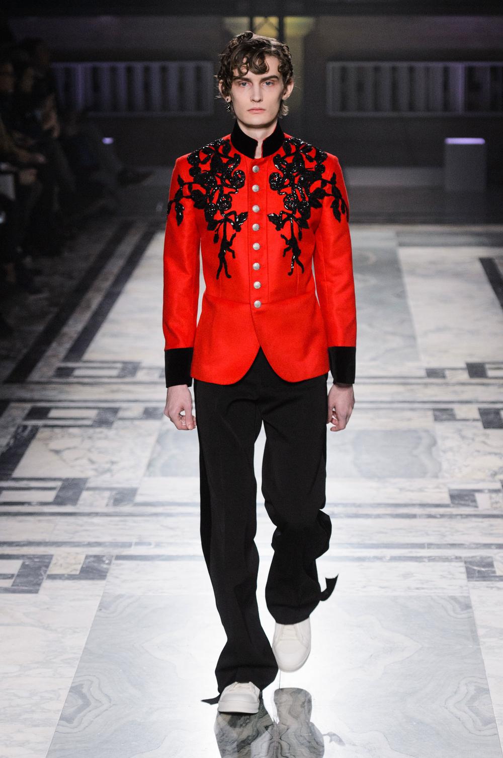 Baskets Alexander McQueen Homme - Pointure 43 - Noir - Occasion - Style Sportif
