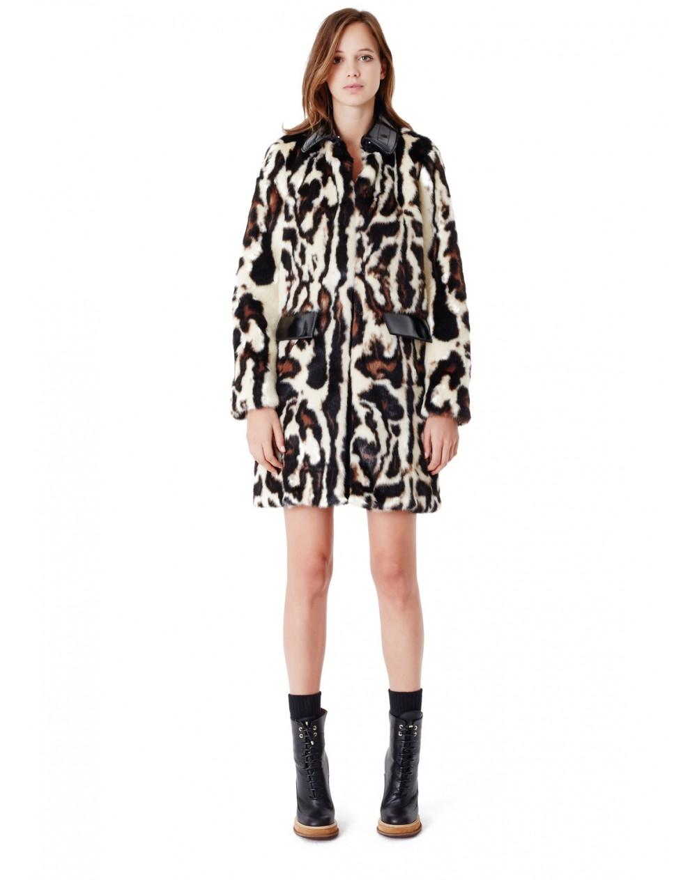 Fausse fourrure : ces manteaux qui nous font passer l'hiver en douceur