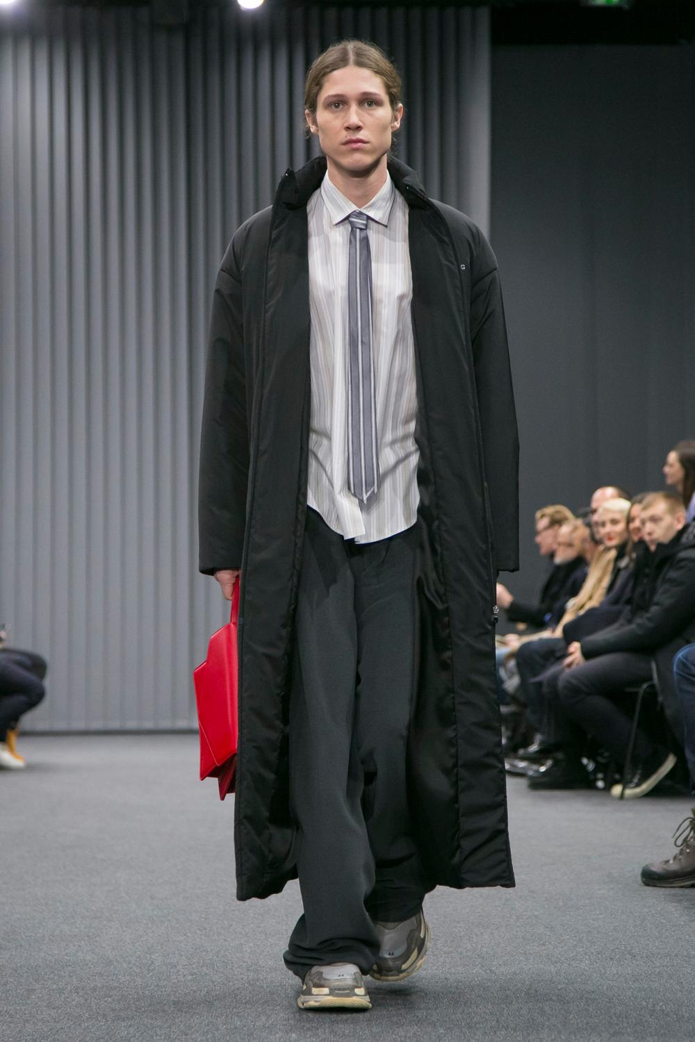 Défilé Balenciaga automnehiver 20172018 Homme