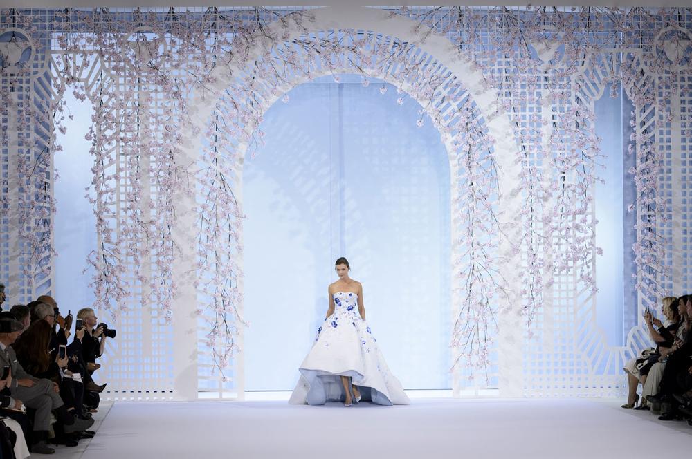 Chanel, Dior, Elie Saab... Les décors les plus mémorables des défilés