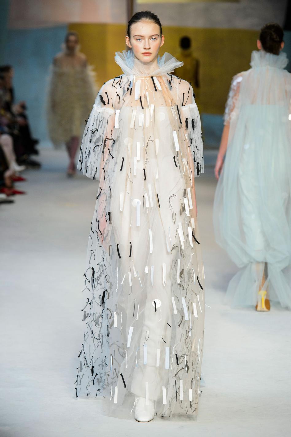 Cinquante robes de mari?�e somptueuses pour dire oui