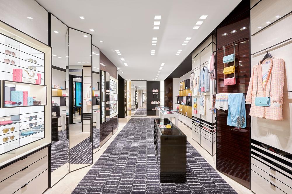Chanel In Paris Chanel dévoile sa nouvelle adresse au 19 rue Cambon, forcément Cambon