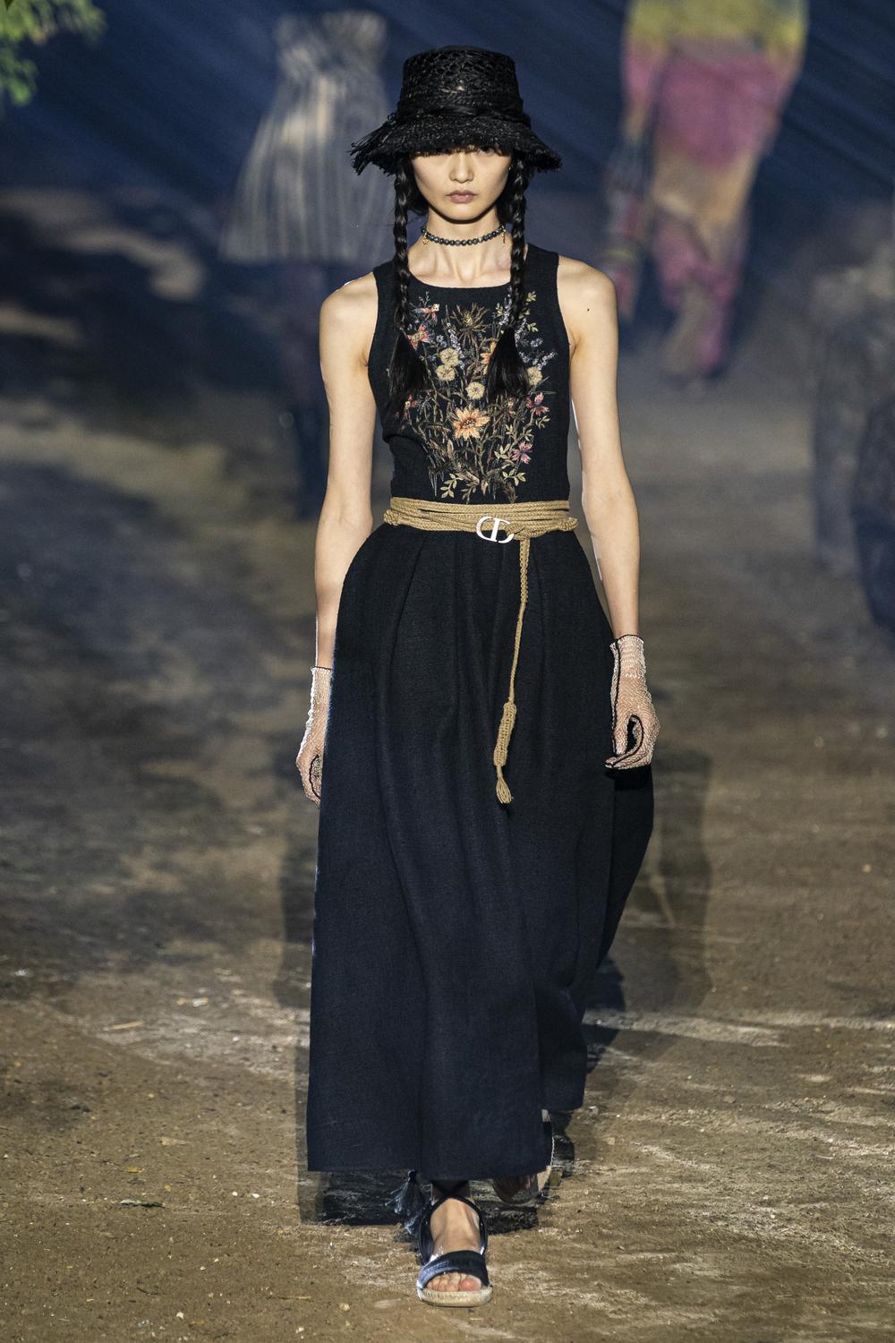 Fashion Week Paris : la femme fleur de Dior