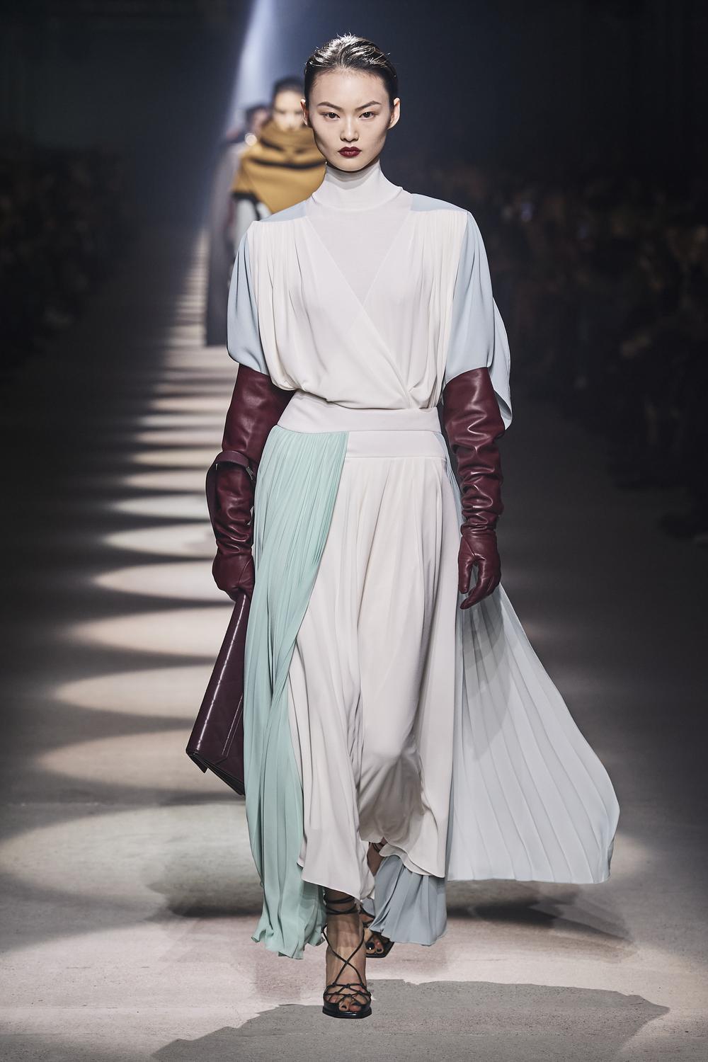 De File Givenchy Défilé Givenchy automne-hiver 2020-2021 Prêt-à-porter