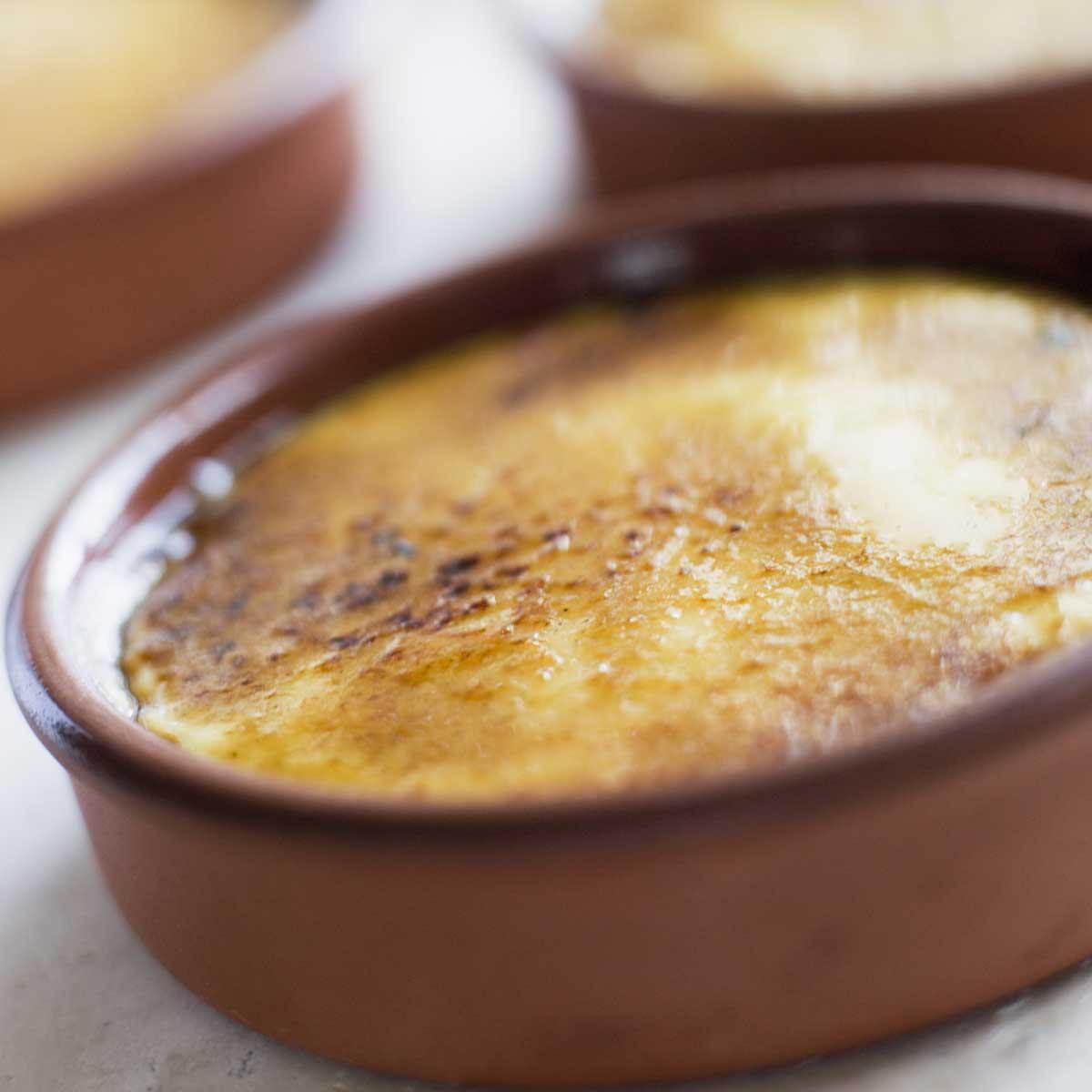 Recette crème catalane - Cuisine / Madame Figaro