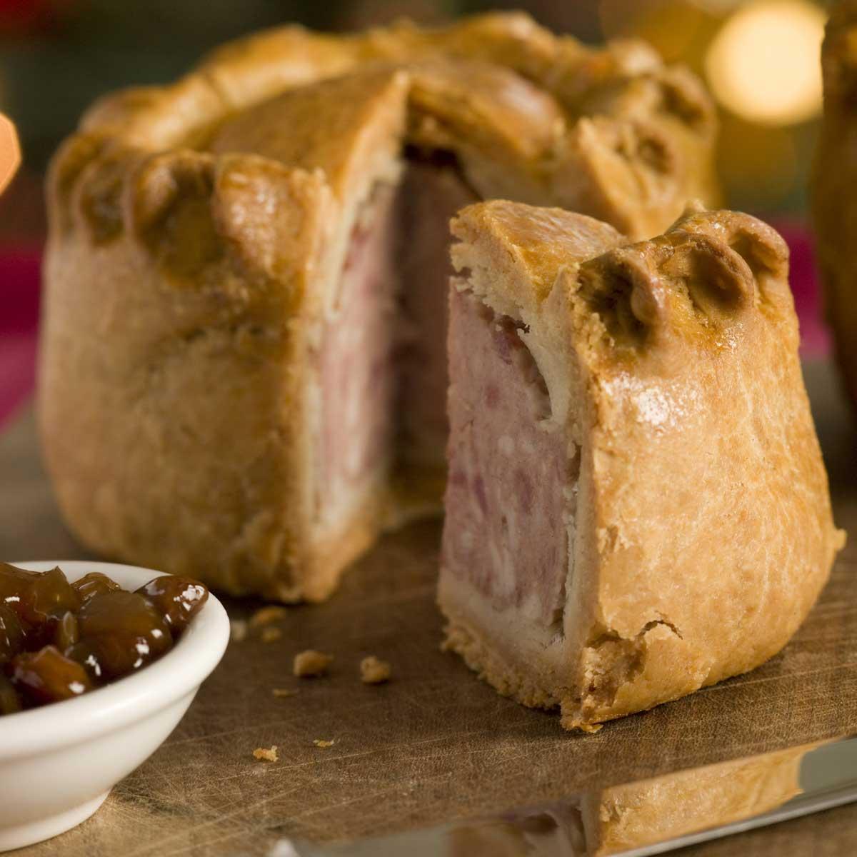 Французский мясной пирог pate et croute