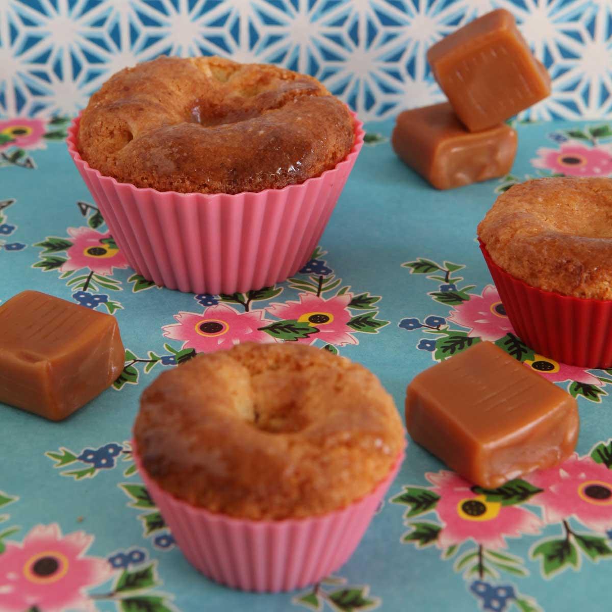 Recette Petits Gateaux Fondants Aux Poires Cœur Caramel Cuisine Madame Figaro