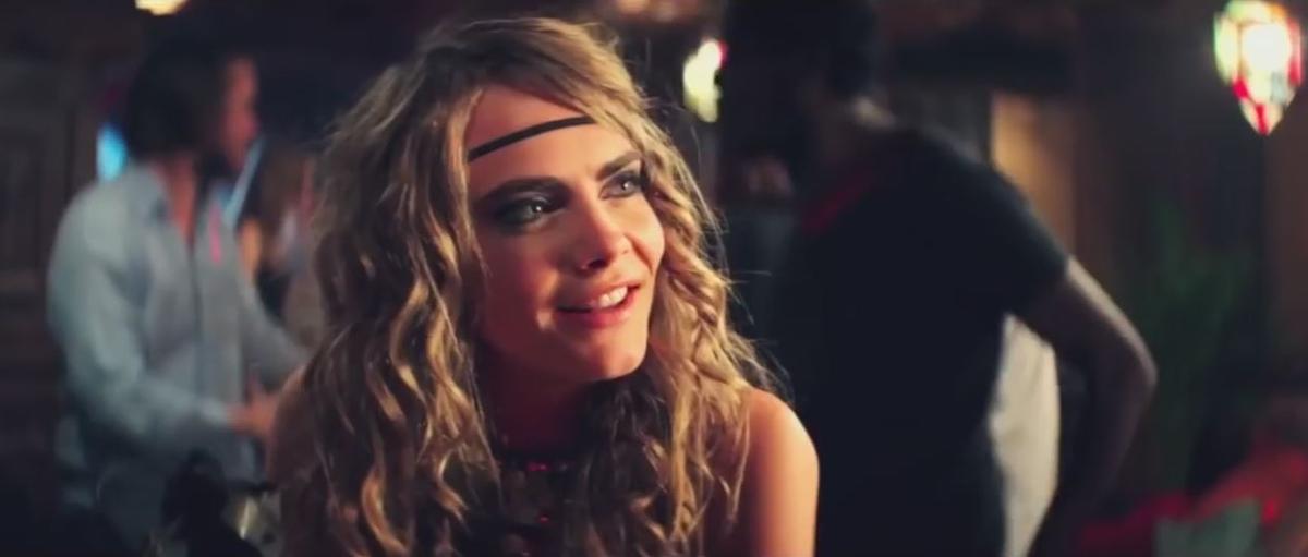 Cara Delevingne, ado amoureuse dans son nouveau film "Kids in love