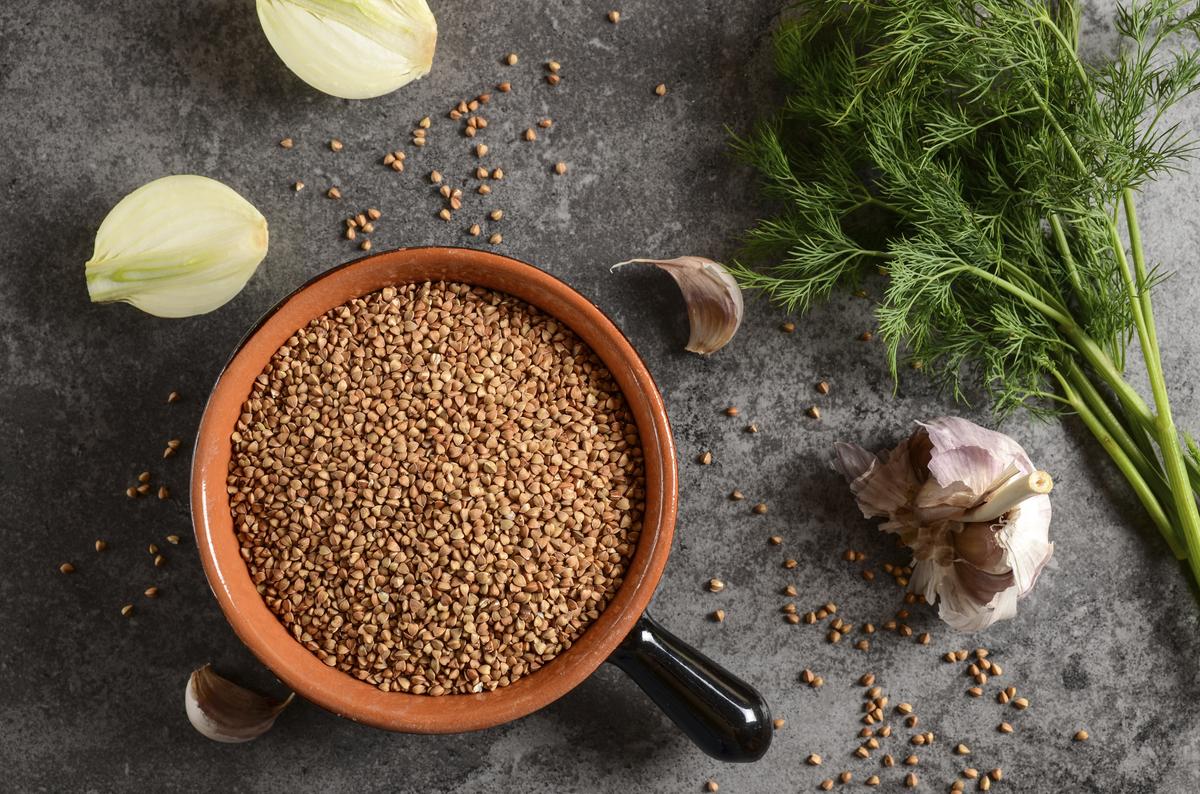 Tout savoir sur le kasha, la graine de sarrasin grillée déjà star