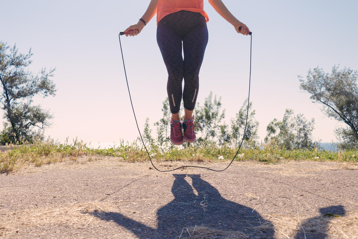 La Corde à Sauter Le Sport Facile Pour Perdre Du Poids Et Tonifier Son Corps Madame Figaro 5123