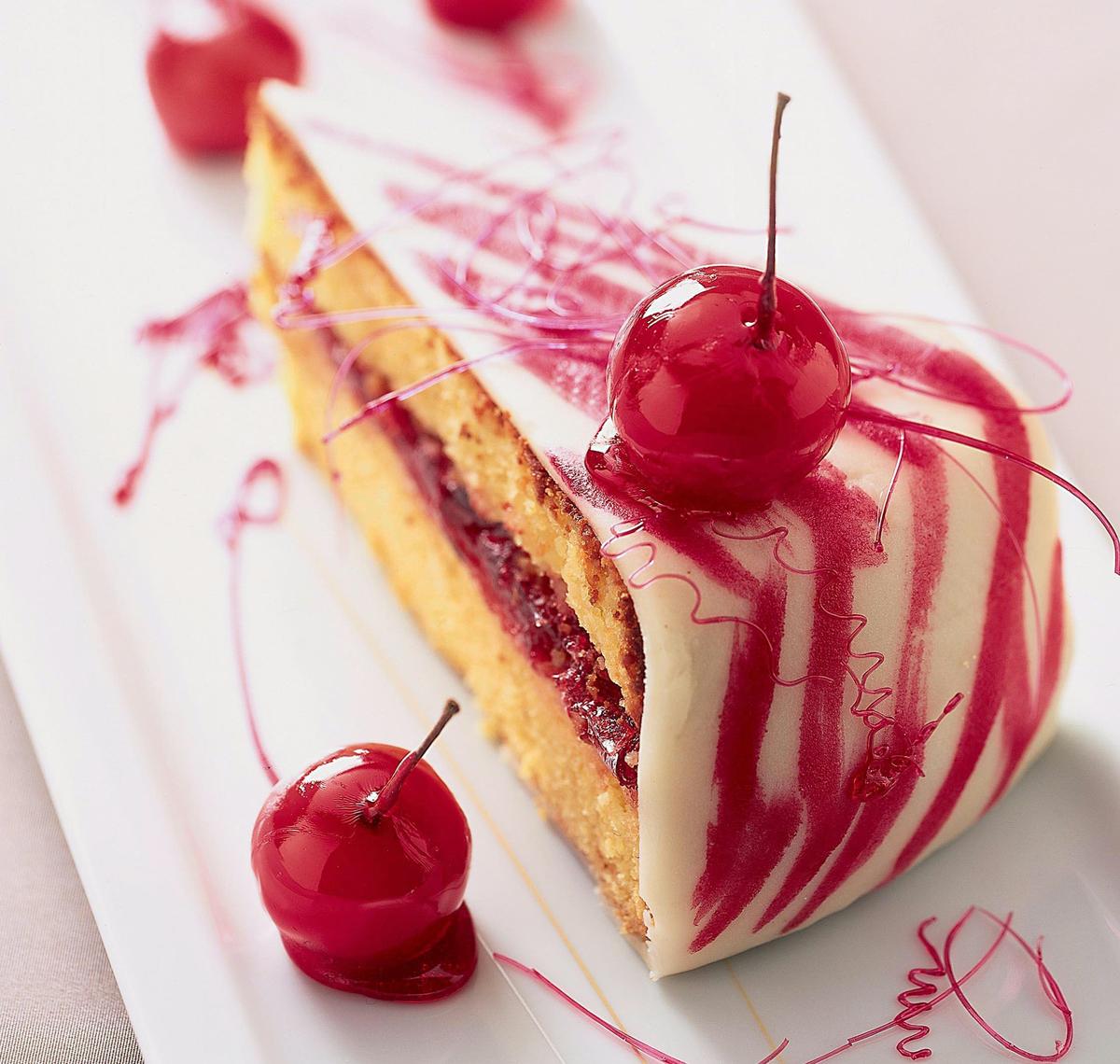 Recette Gateau Framboises Et Pommes D Amour Cuisine Madame Figaro