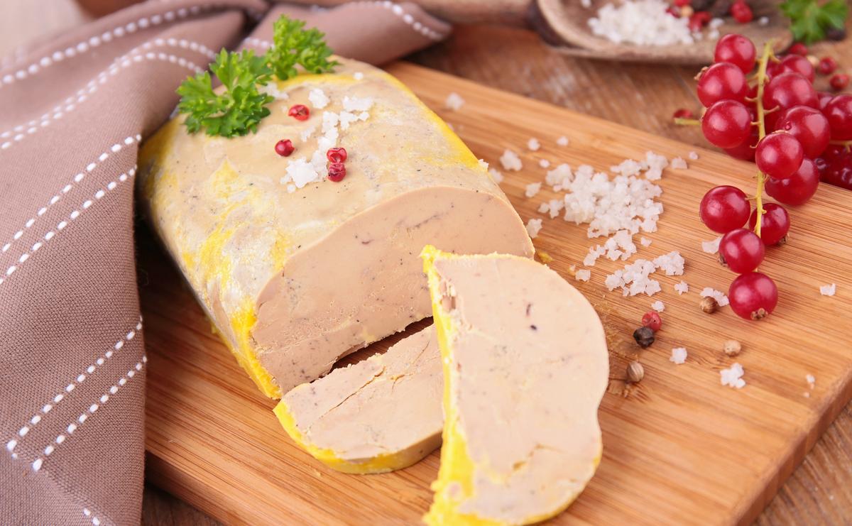 Recette terrine au foie gras Cuisine / Madame Figaro