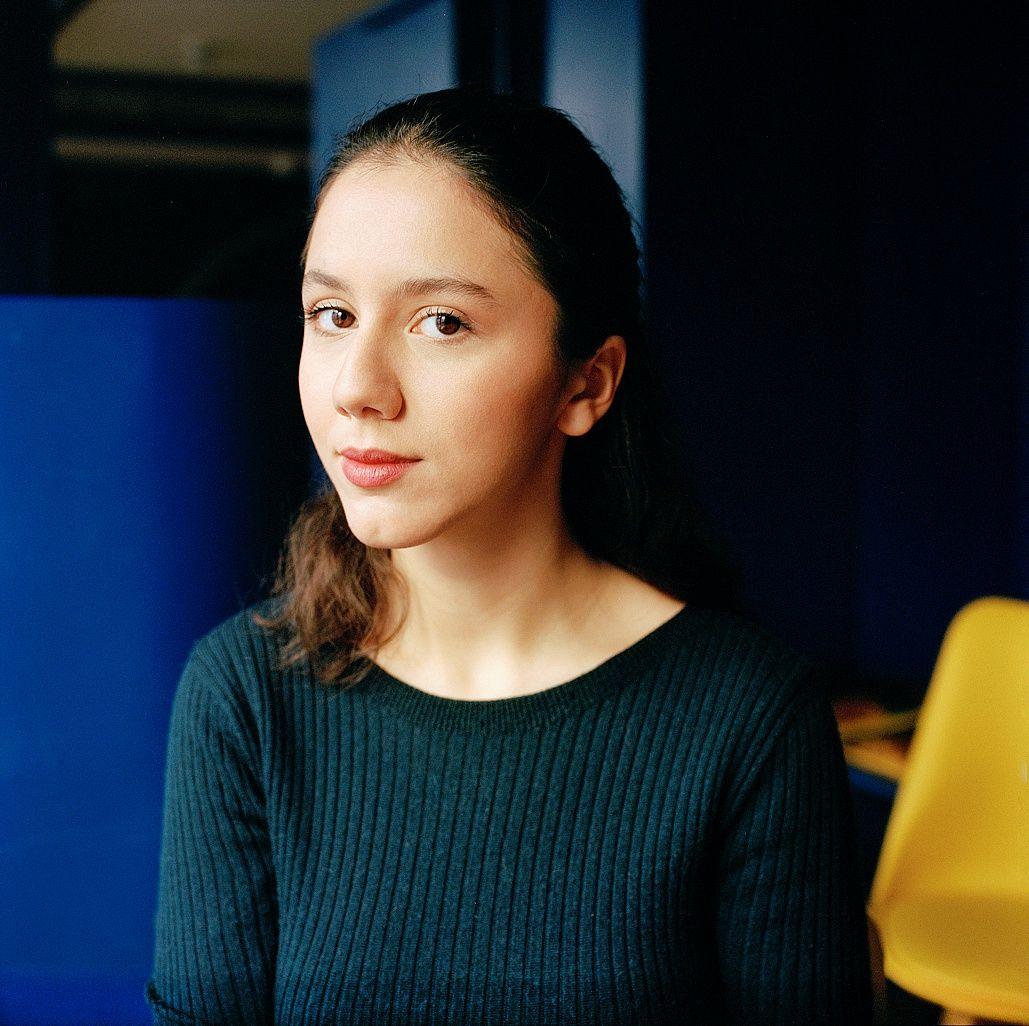 Anaïde Rozam, the revelation of humor soon in the cinema The Limited