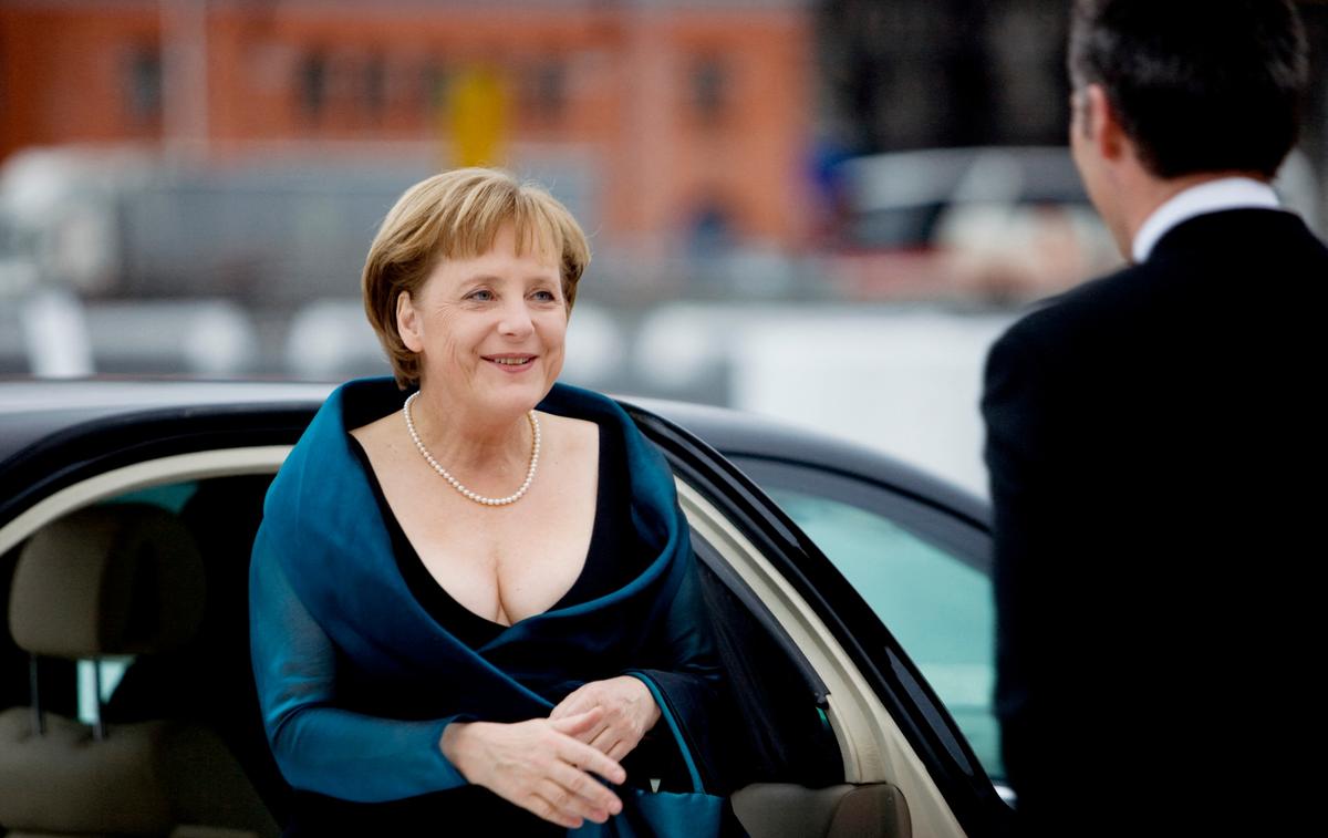 Ce soir de printemps 2008 où Angela Merkel est apparue dans une robe décolletée