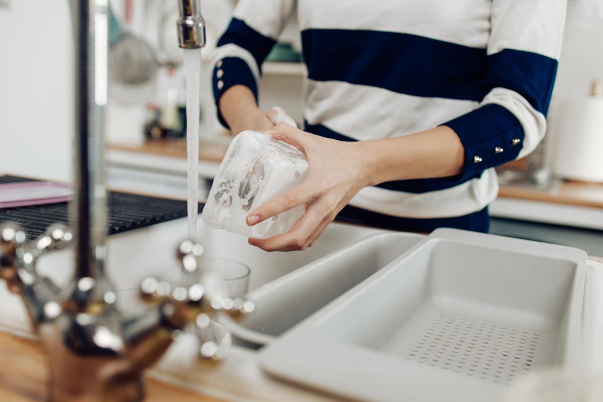 How to properly clean your stained Tupperware® The Limited Times
