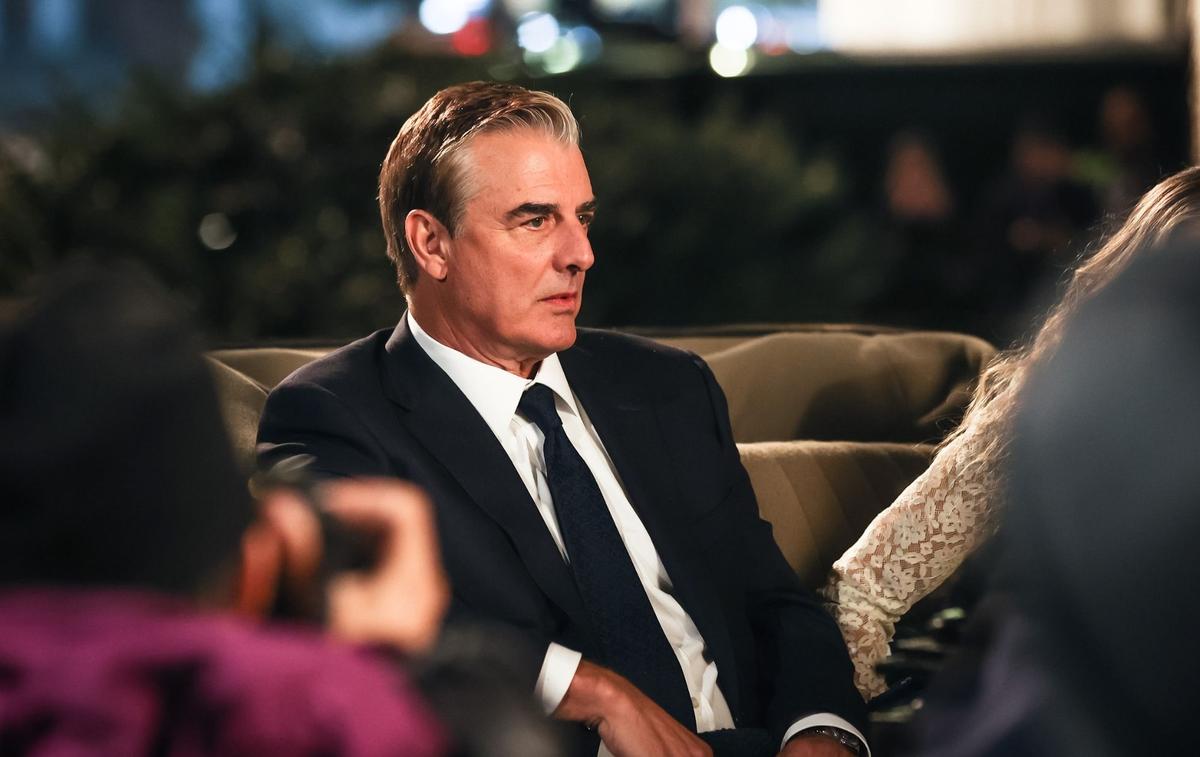 What Reveals The Story Of The Two Women Who Accuse Chris Noth The Mr