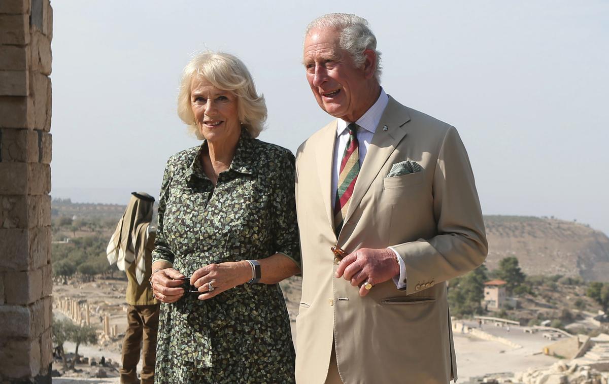 Les princes Harry et William "malades" de voir leur père se battre pour que Camilla devienne reine un jour