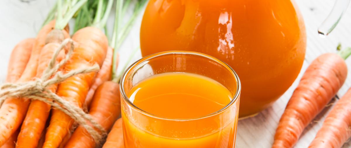 Recette jus carotte pomme gingembre Cuisine / Madame Figaro