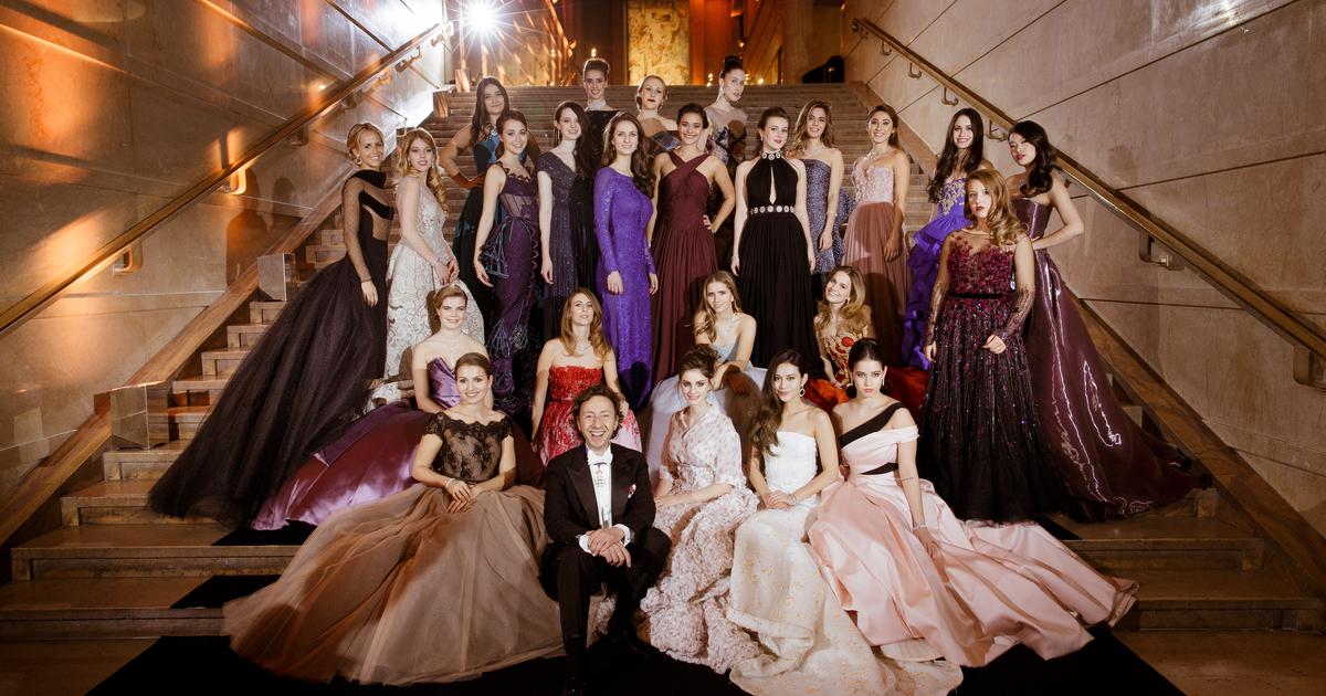 Le Bal des débutantes, haute société et haute couture