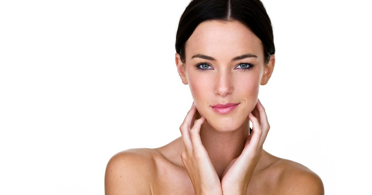 Maquillage : comment avoir l'air bronzée sans passer par la case UV