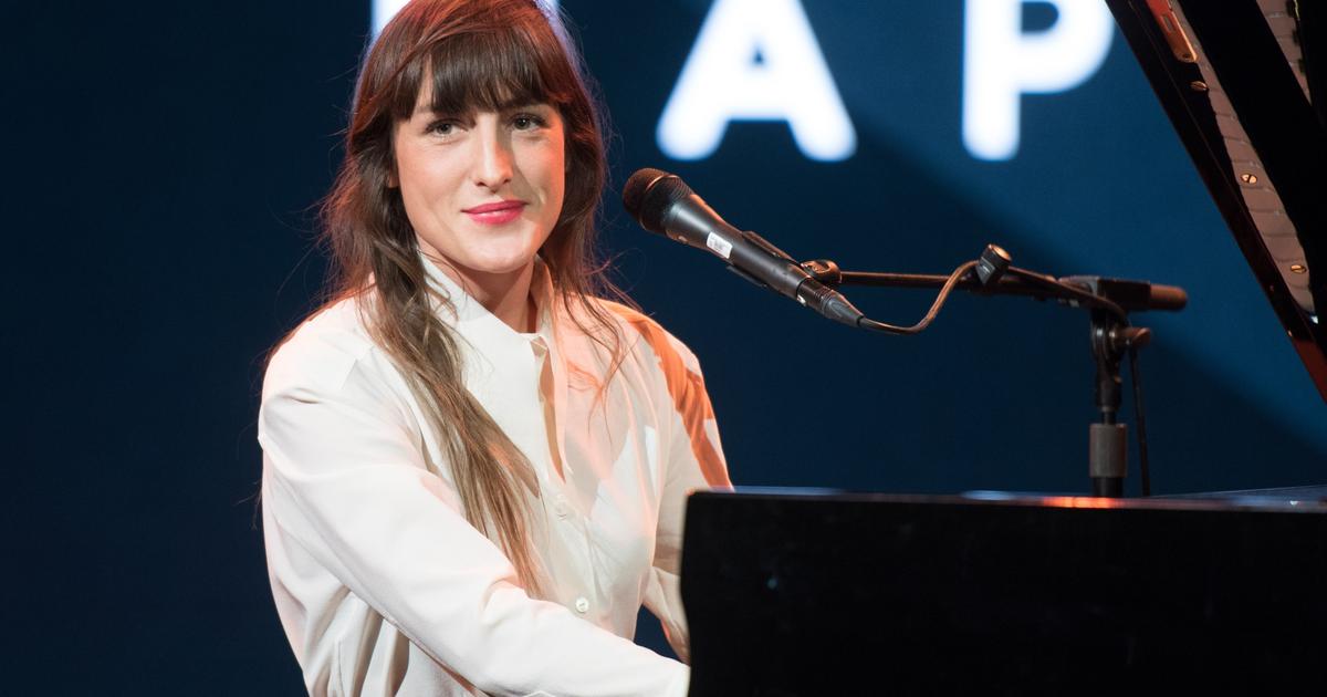 Juliette Armanet J Avais Le Choix Entre Me Consommer Dans Les Flammes D Une Rupture Ou Incendier Mes Chansons