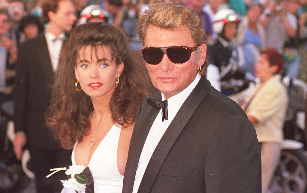 Adeline Blondieau revient sur son histoire avec Johnny Hallyday : "Il me  promettait de m'épouser quand je serais grande"