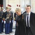 Emmanuel Macron présente officiellement la femme de sa vie