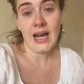 Adele pose (encore) sans maquillage sur Instagram