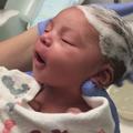 La vidéo d’un bébé recevant son premier shampoing fait fondre les internautes