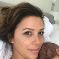 Eva Longoria pose au naturel avec son fils sur Instagram
