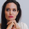 Malgré les rumeurs, l’avocate d’Angelina Jolie ne la laisse pas tomber