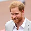 Alors que la naissance du "royal baby" est imminente, le prince Harry se rend au marathon de Londres