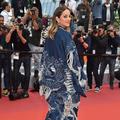 Marion Cotillard ose le combo short, brassière et kimono lacéré au Festival de Cannes