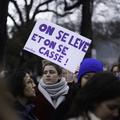 "Jamais plus la bouche cousue" : pour le 8 mars, les femmes donnent de la voix dans les rues de Paris