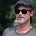 Brad Pitt remercie un éboueur mobilisé pendant le confinement (et plaisante sur ses films)