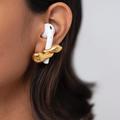L'astuce du jour : les boucles d'oreilles pour tenir ses AirPods