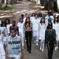 Sans public, Burberry défile en pleine forêt pour ouvrir la Fashion Week de Londres
