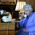 Quatre jours après le décès du prince Philip, la reine Elizabeth II se remet au travail
