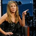 "Vais-je encore avoir des jumeaux ?" : Jennifer Aniston déplore l'obsession des médias pour ses présumées grossesses