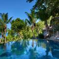 Aux Seychelles, un éco-lodge paradisiaque entre terre et mer