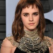 Boucles, coupe Twiggy et chignons : les plus belles coiffures d'Emma Watson